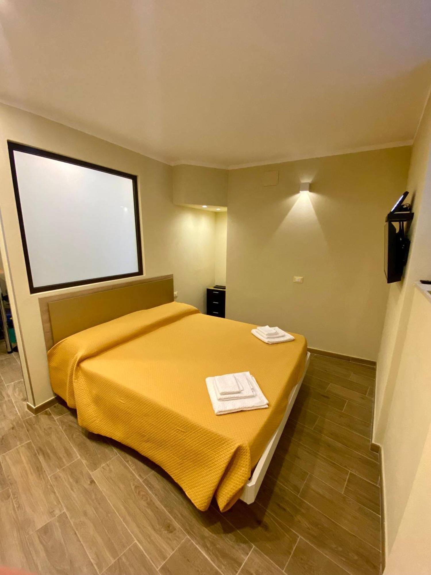 Il Conte Tasso Apartment Палермо Екстериор снимка